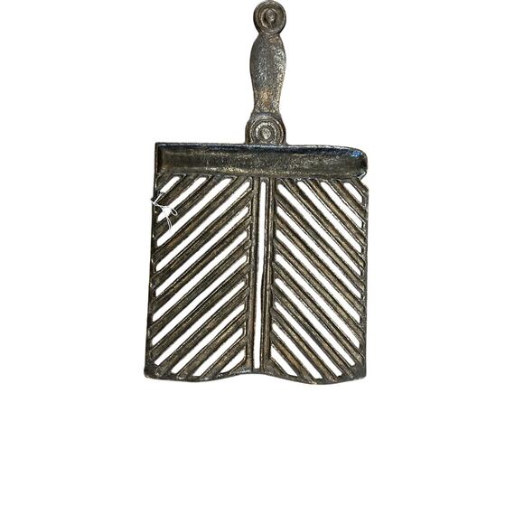 Antique 1800’s Cast Iron Tea Kettle Pot, Fire Cooking Hand maker - Picture 2 of 5